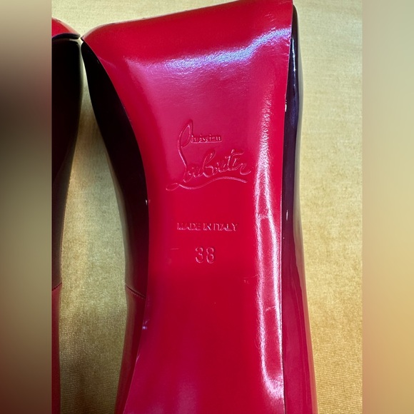 CHRISTIAN LOUBOUTIN HEELS - SIZE 38 - RED & BLACK - Picture 7 of 10